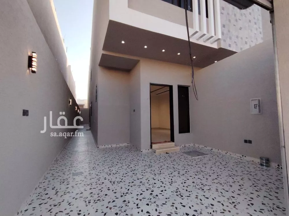 5 bedroom floor in Badr 19