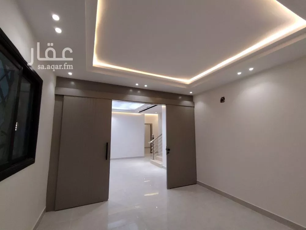 5 bedroom floor in Badr 9
