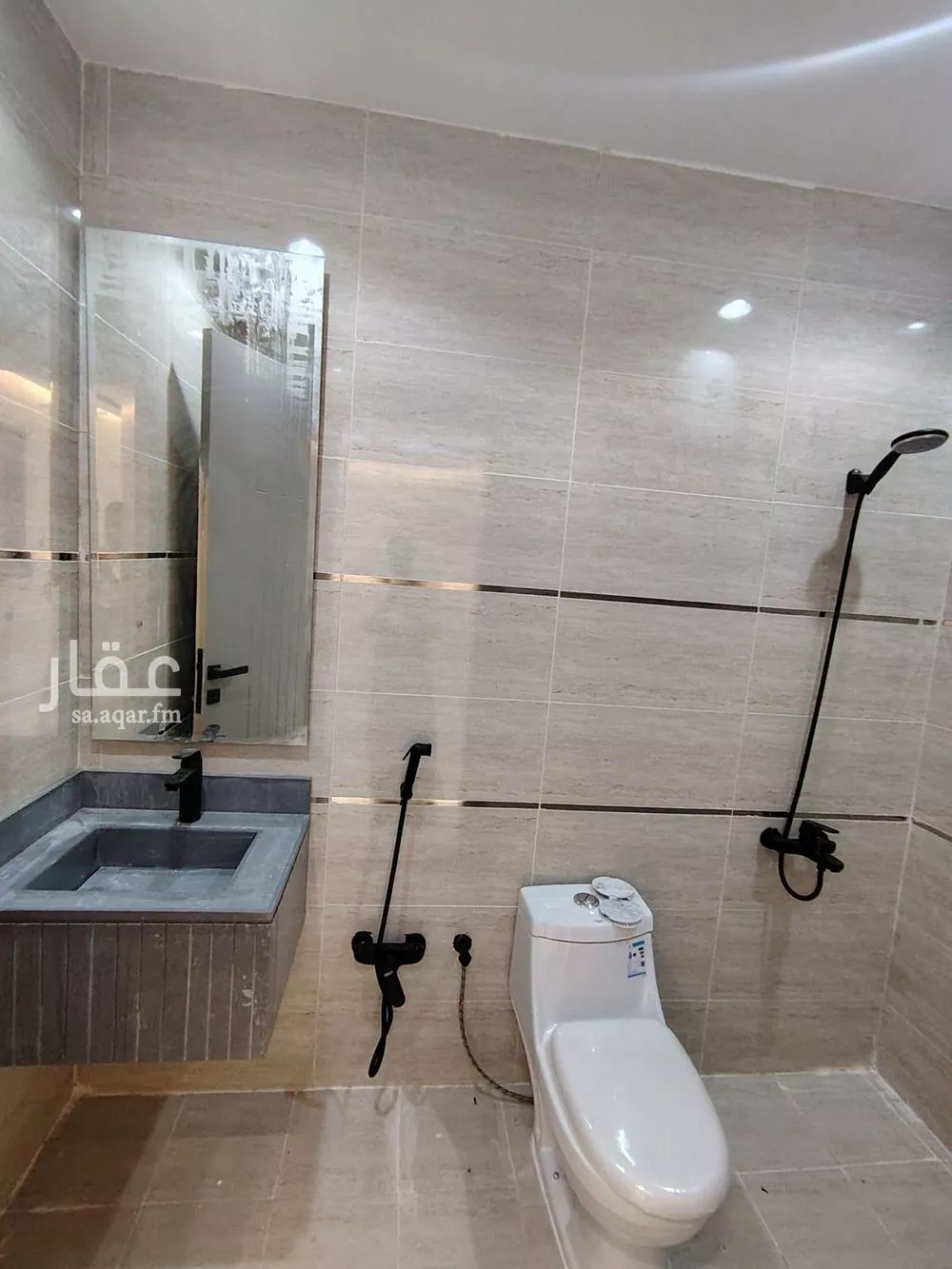 5 bedroom floor in Badr 14