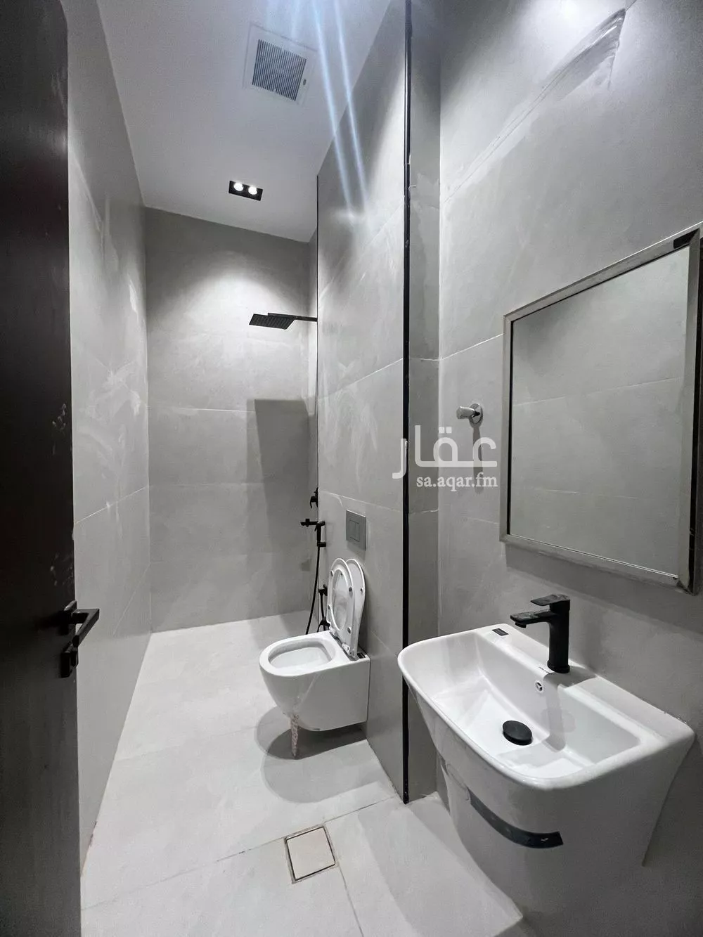 3 bedroom floor in Qurtubah 4