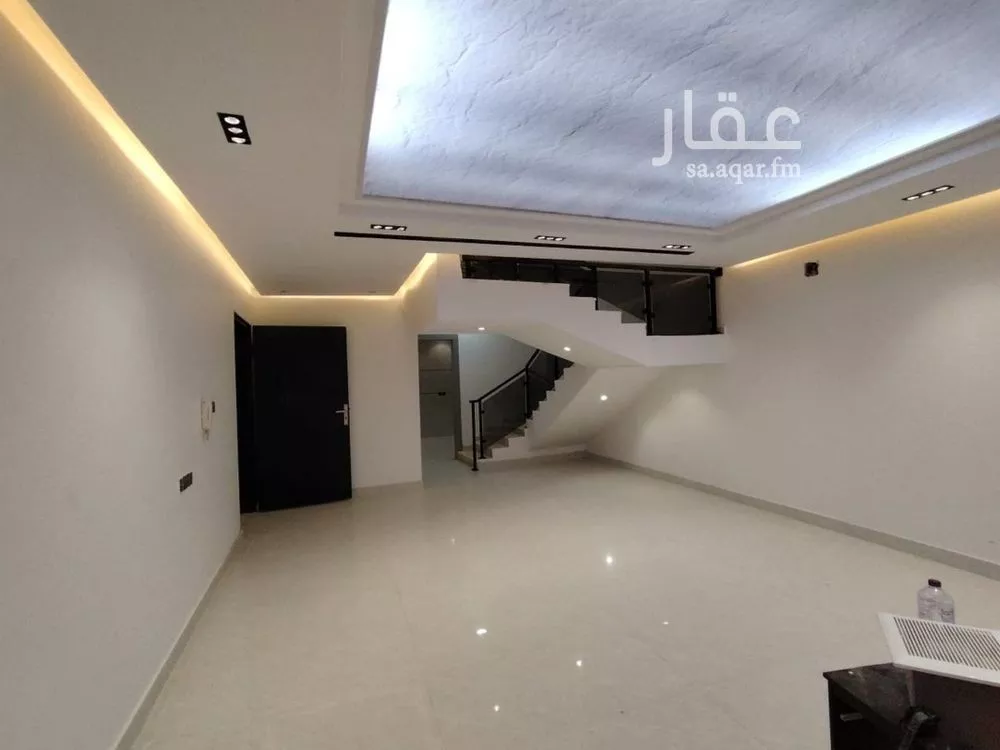 5 bedroom floor in Badr 2