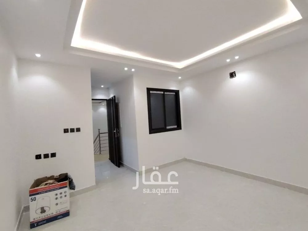 5 bedroom floor in Badr 4