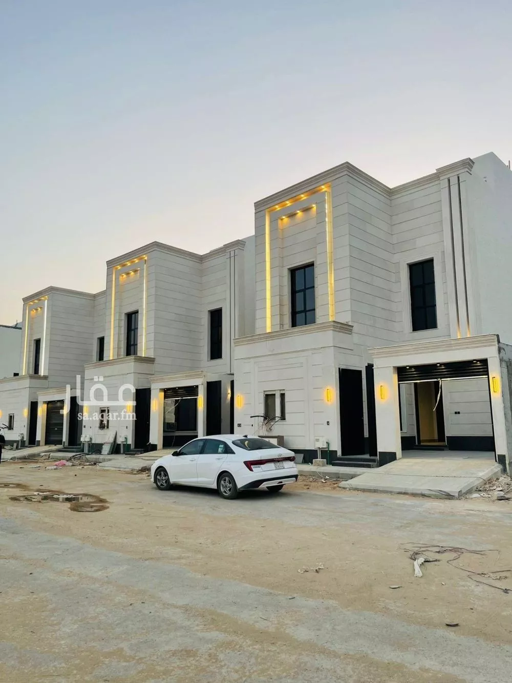 3 bedroom floor in Al Maizilah 2