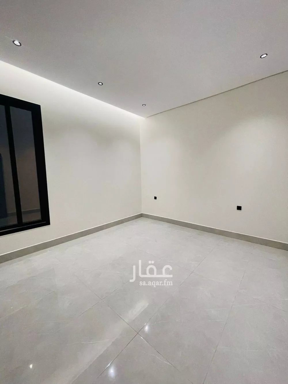 3 bedroom floor in Al Maizilah 18