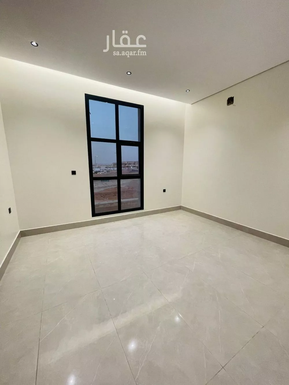 3 bedroom floor in Al Maizilah 5