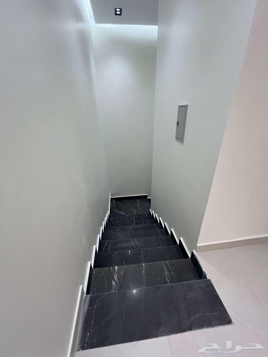 5 bedroom villa in Al Khaleej 4