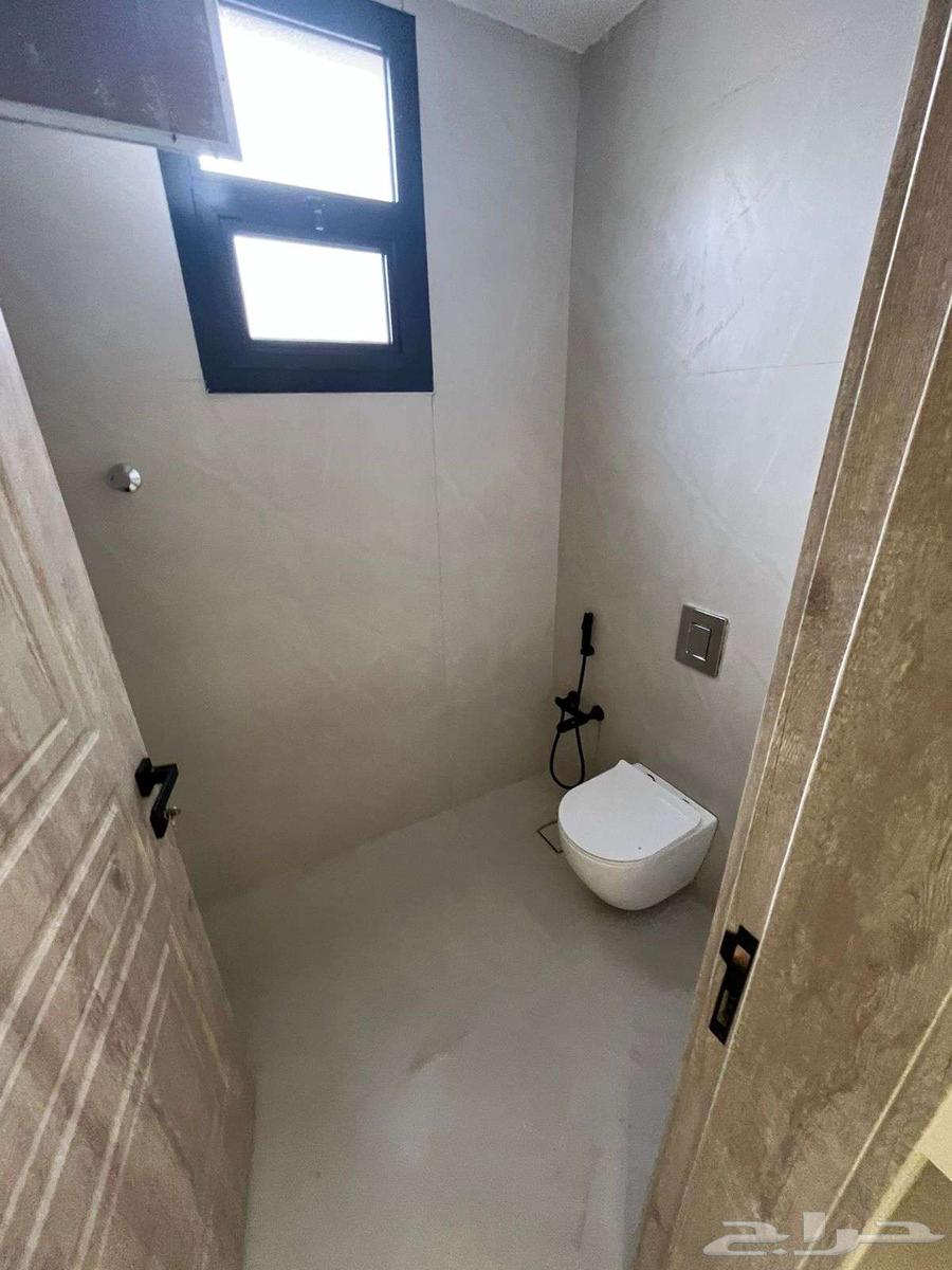 5 bedroom villa in Al Khaleej 6