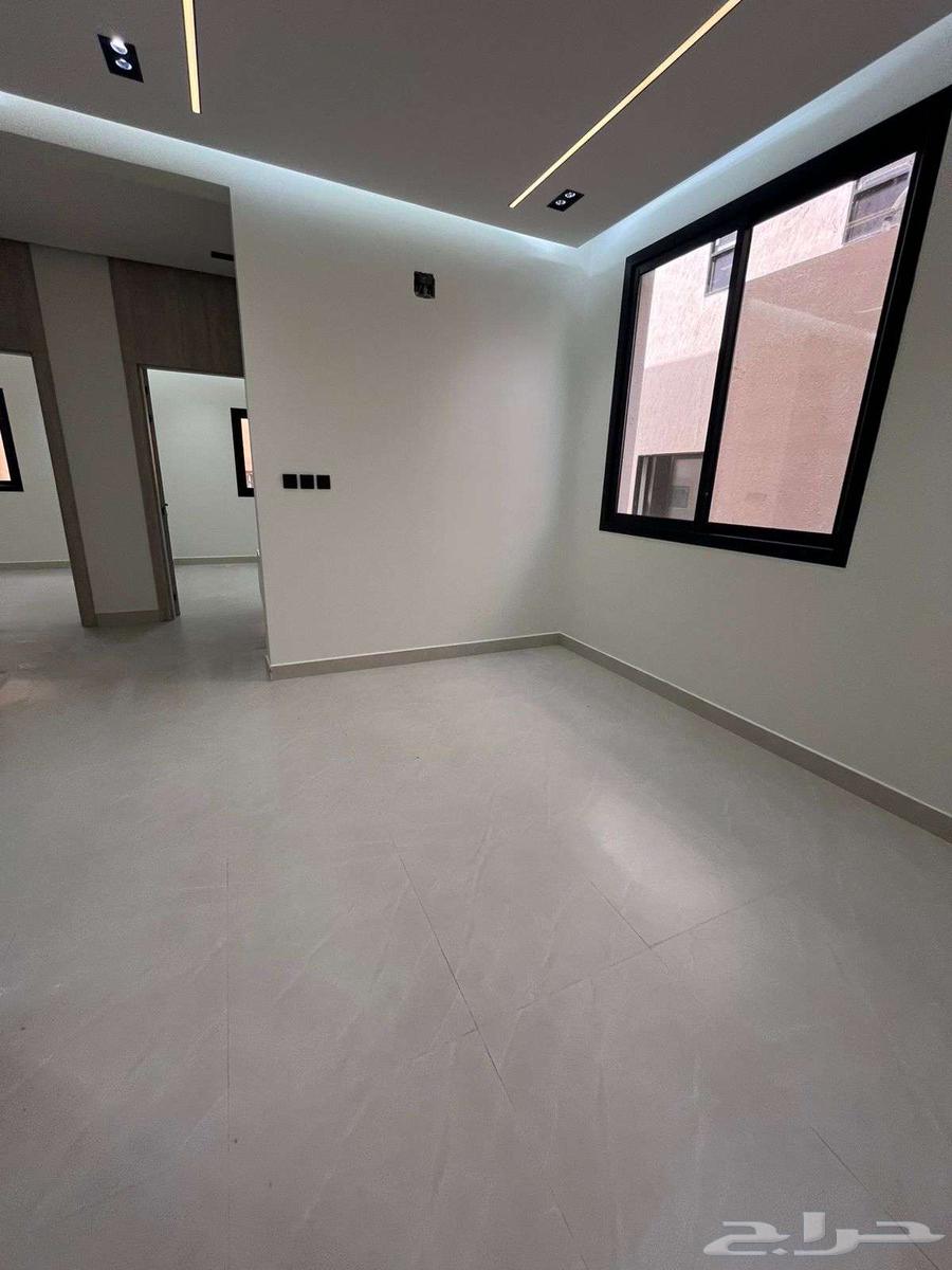 5 bedroom villa in Al Khaleej 8