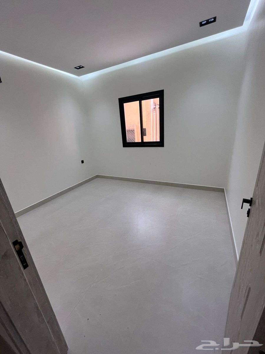 5 bedroom villa in Al Khaleej 9