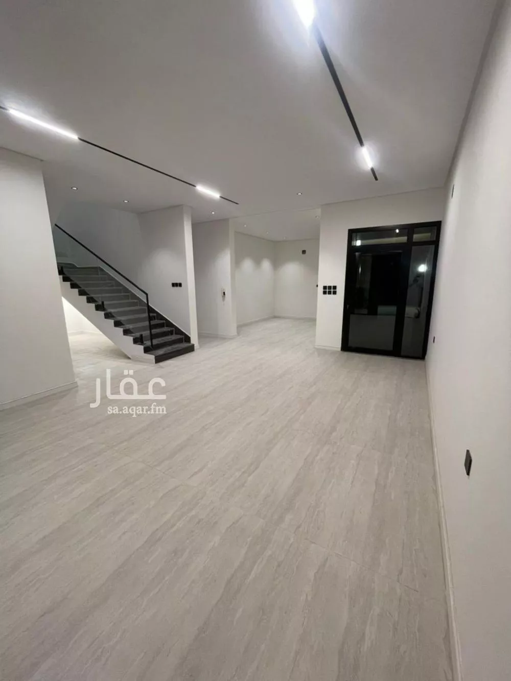 5 bedroom floor in Al Zahrah 10