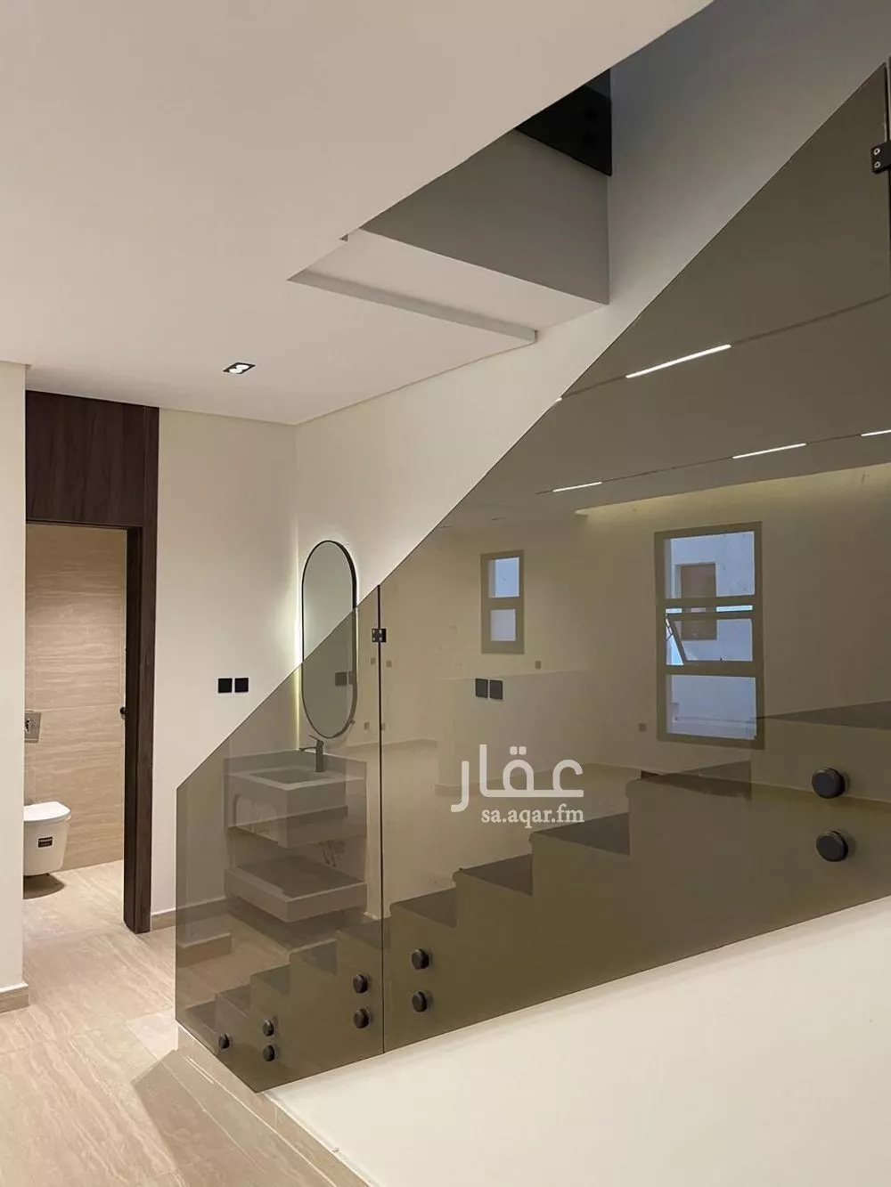 3 bedroom floor in As Suwaidi Al Gharabi 8