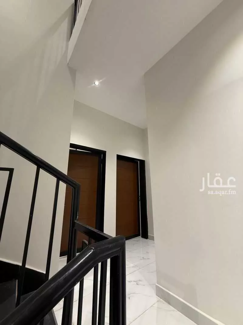 6 bedroom floor in Al Munsiyah 3
