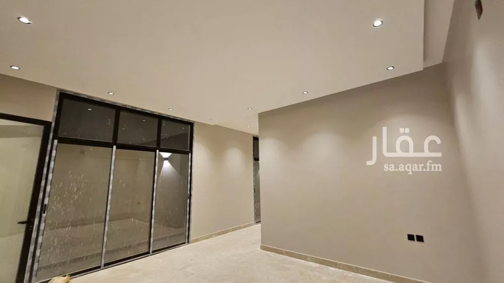 3 bedroom floor in King Faisal 10