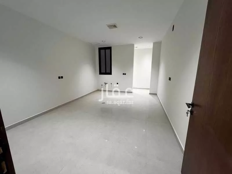 5 bedroom floor in Al Janadriyah 8