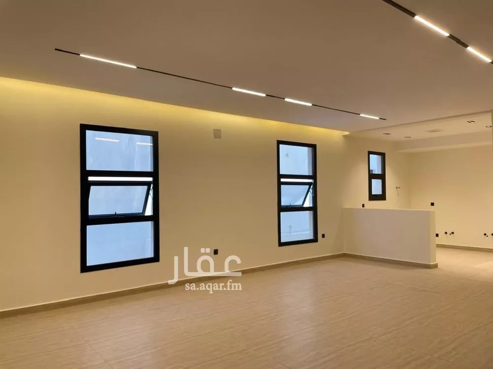 3 bedroom floor in As Suwaidi Al Gharabi 4