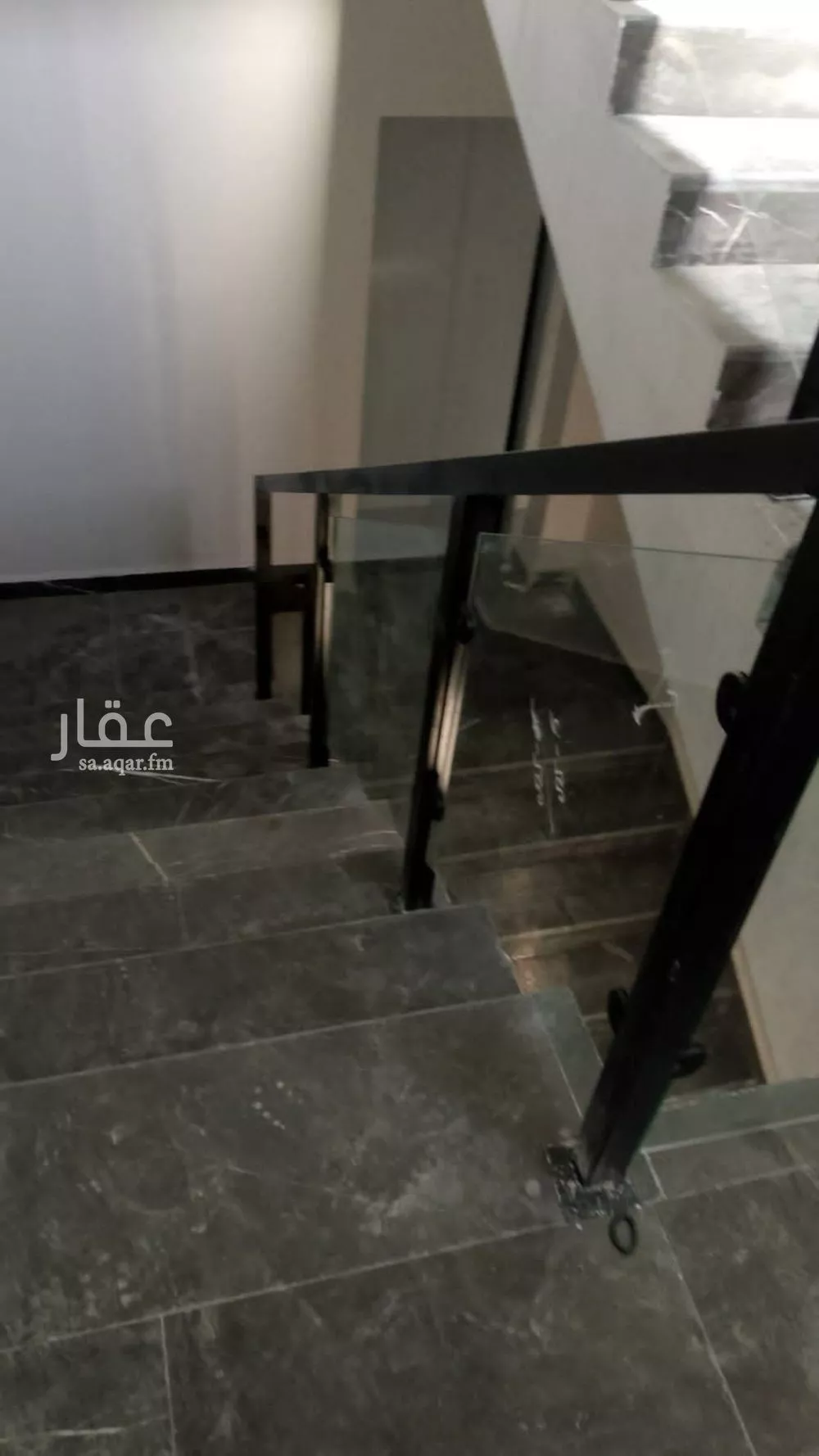 3 bedroom floor in Ishbiliyah 3