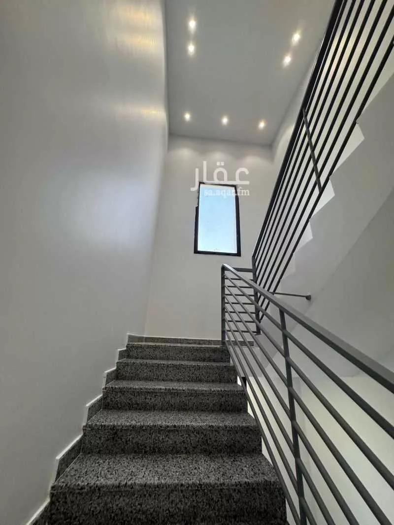 6 bedroom floor in Al Aziziyah 6