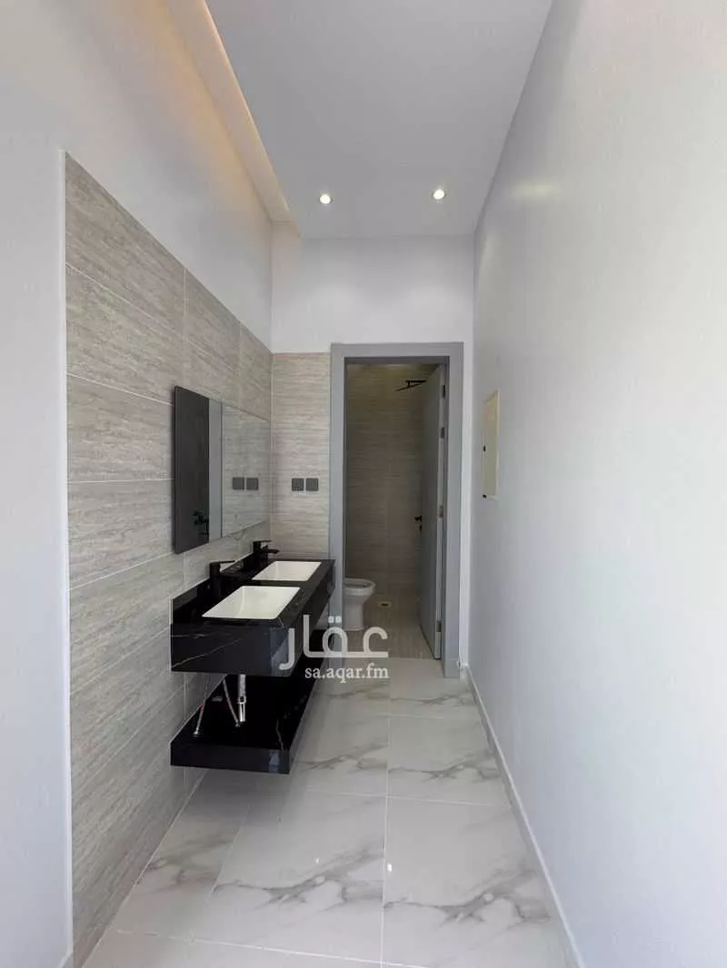 6 bedroom floor in Al Aziziyah 7