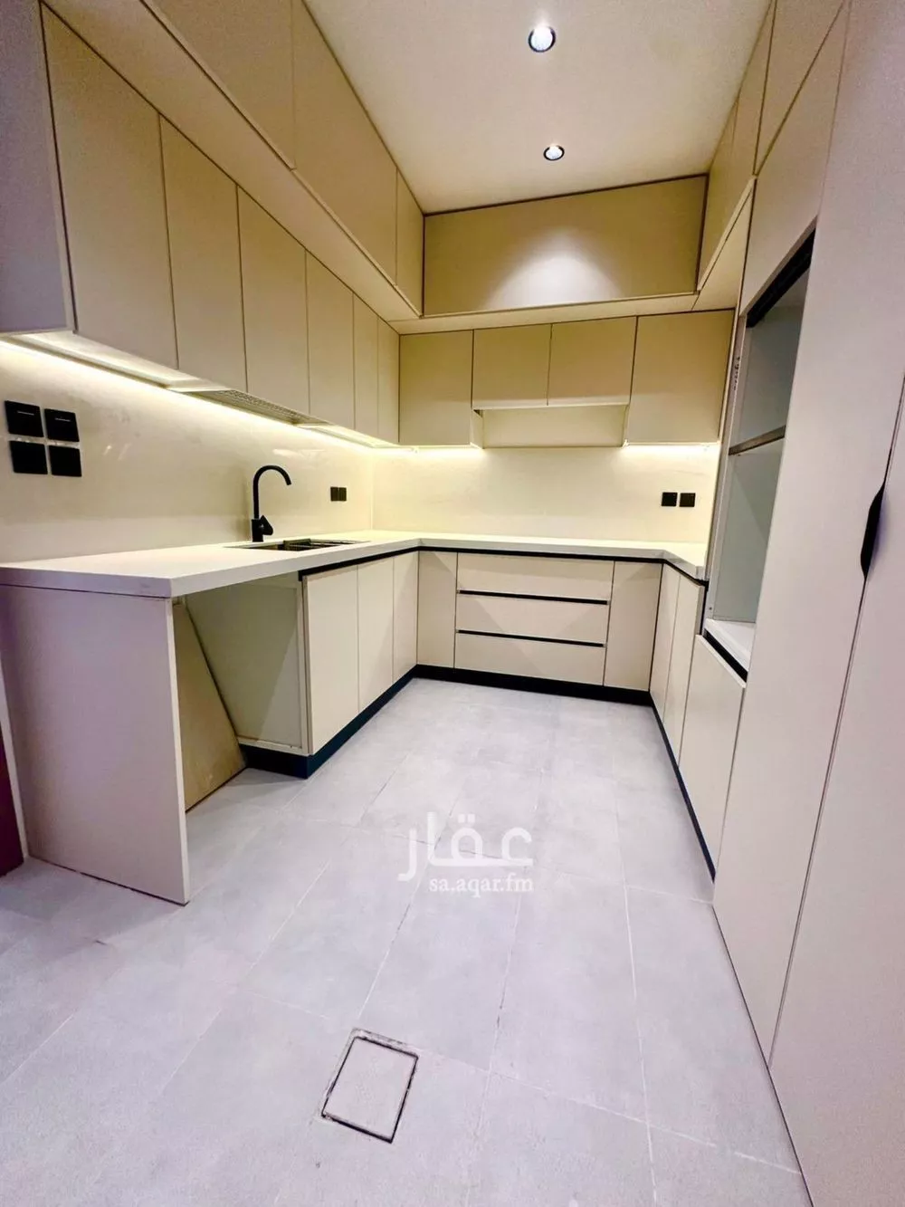 دور 3 غرف في النرجس 10