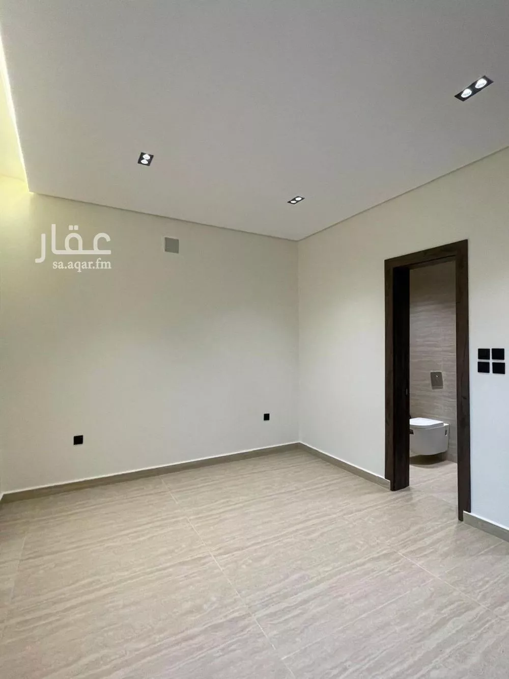 3 bedroom floor in As Suwaidi Al Gharabi 5