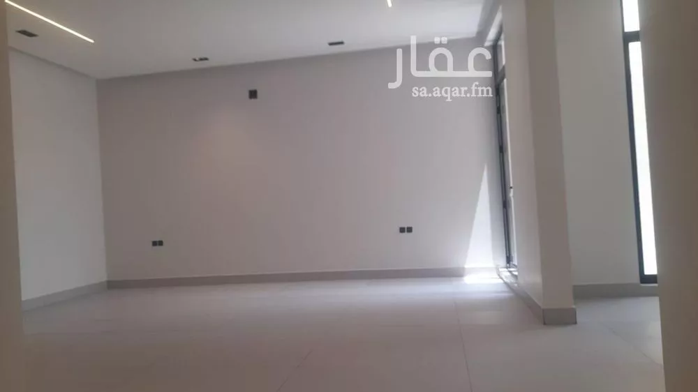 3 bedroom floor in Al Khaleej 12