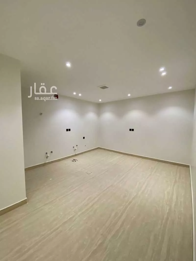 8 bedroom floor in Tuwaiq 14