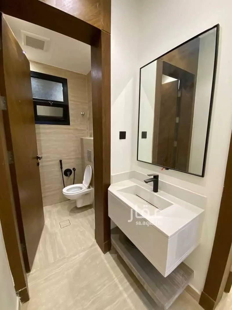 8 bedroom floor in Tuwaiq 9