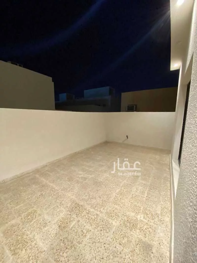 8 bedroom floor in Tuwaiq 10