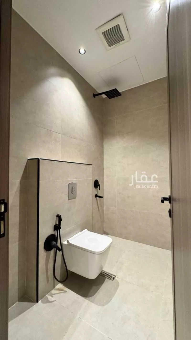 3 bedroom floor in As Suwaidi 8