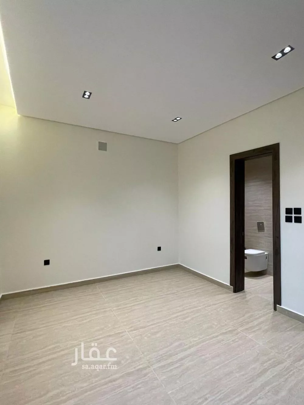 3 bedroom floor in Al Zahrah 5