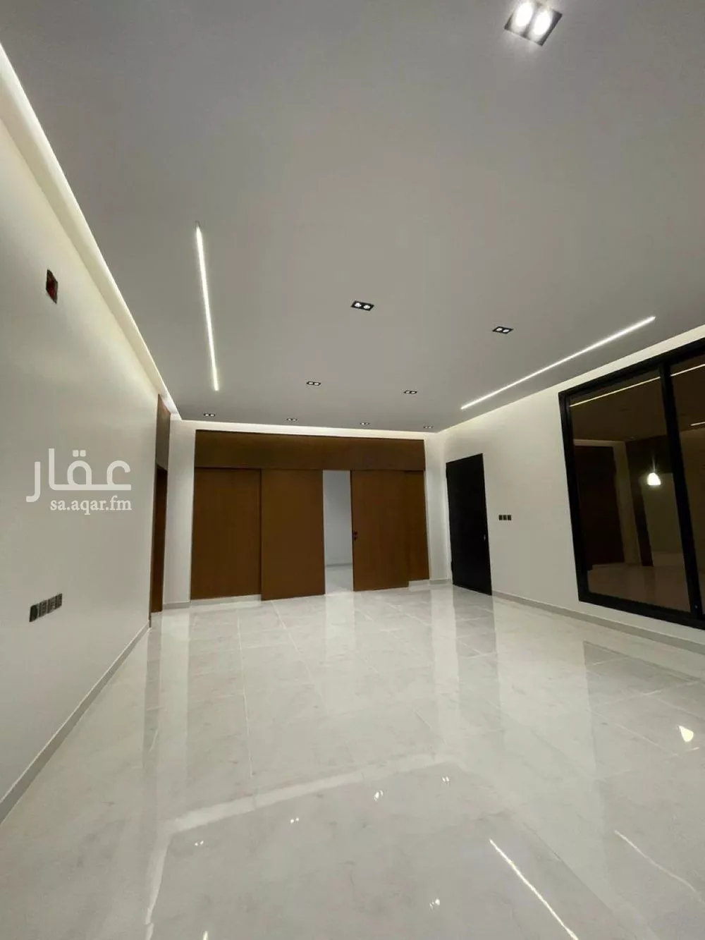 5 bedroom floor in Al Janadriyah 8