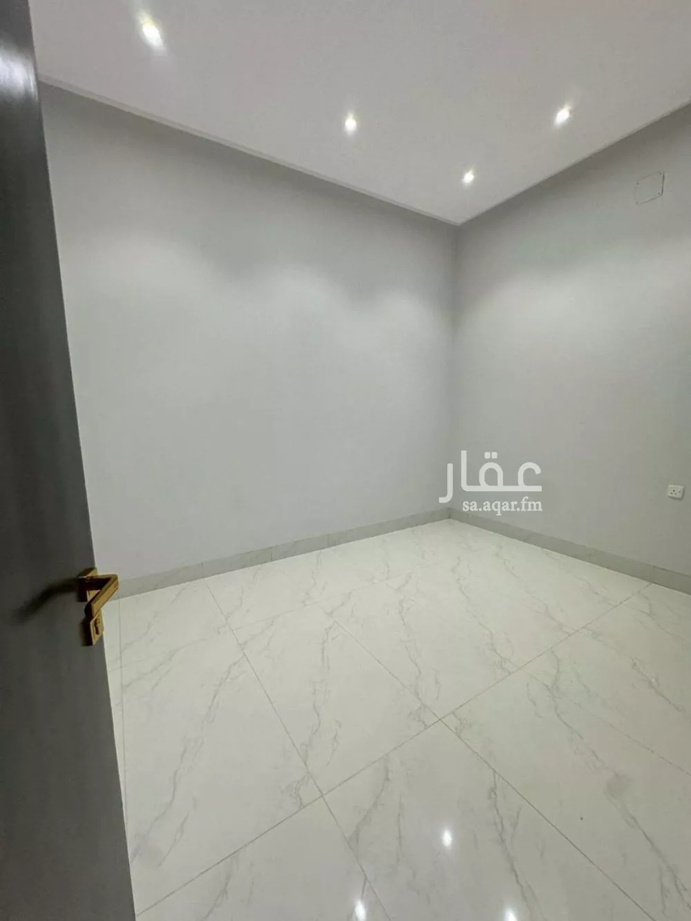دور 5 غرف في الرمال 12