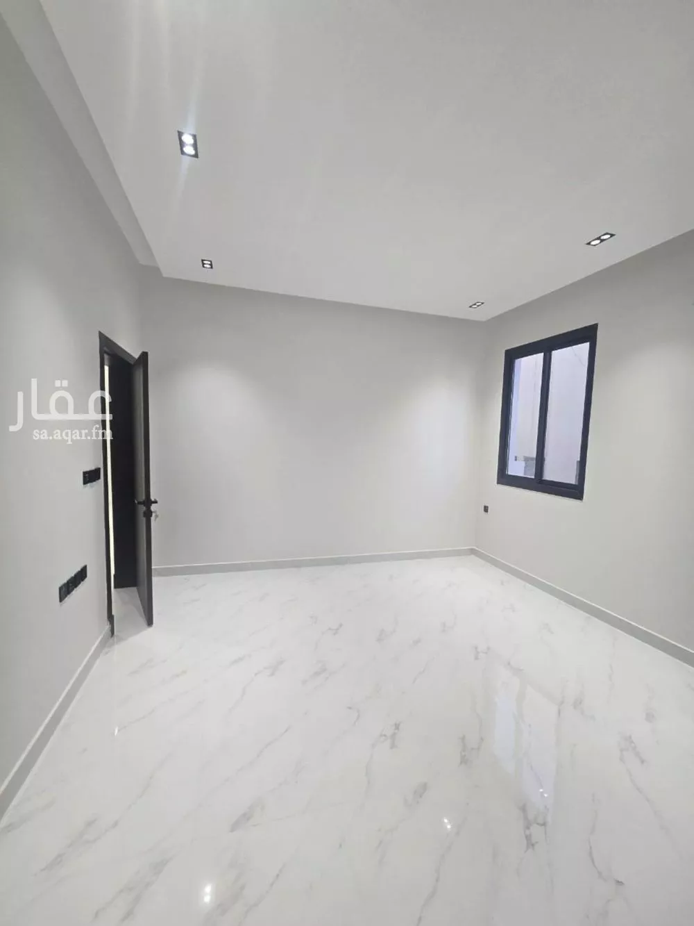 3 bedroom floor in Al Munsiyah 10