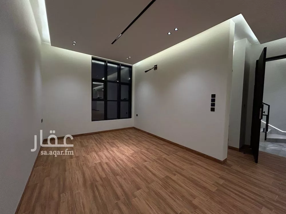 3 bedroom floor in Al Maseef 3