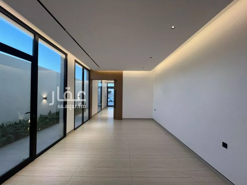 3 bedroom floor in Al Aridh 6