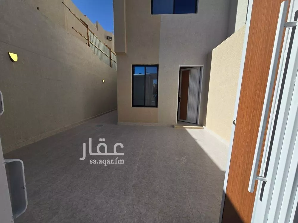 4 bedroom floor in Al Hazm 3