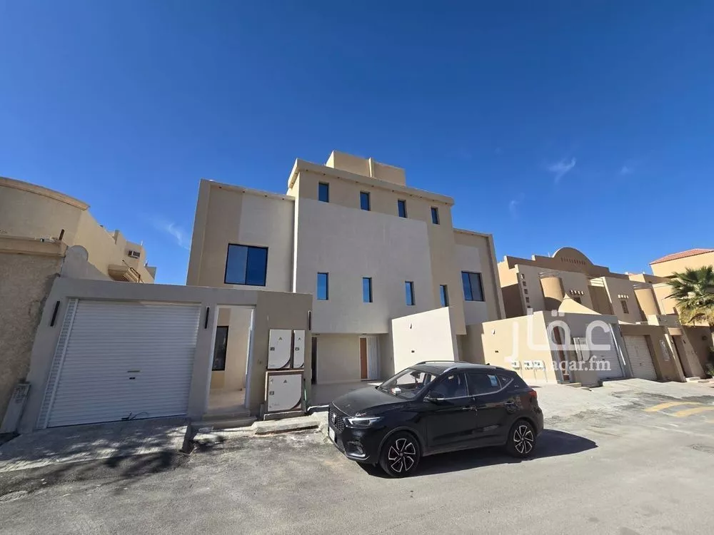 4 bedroom floor in Al Hazm 21