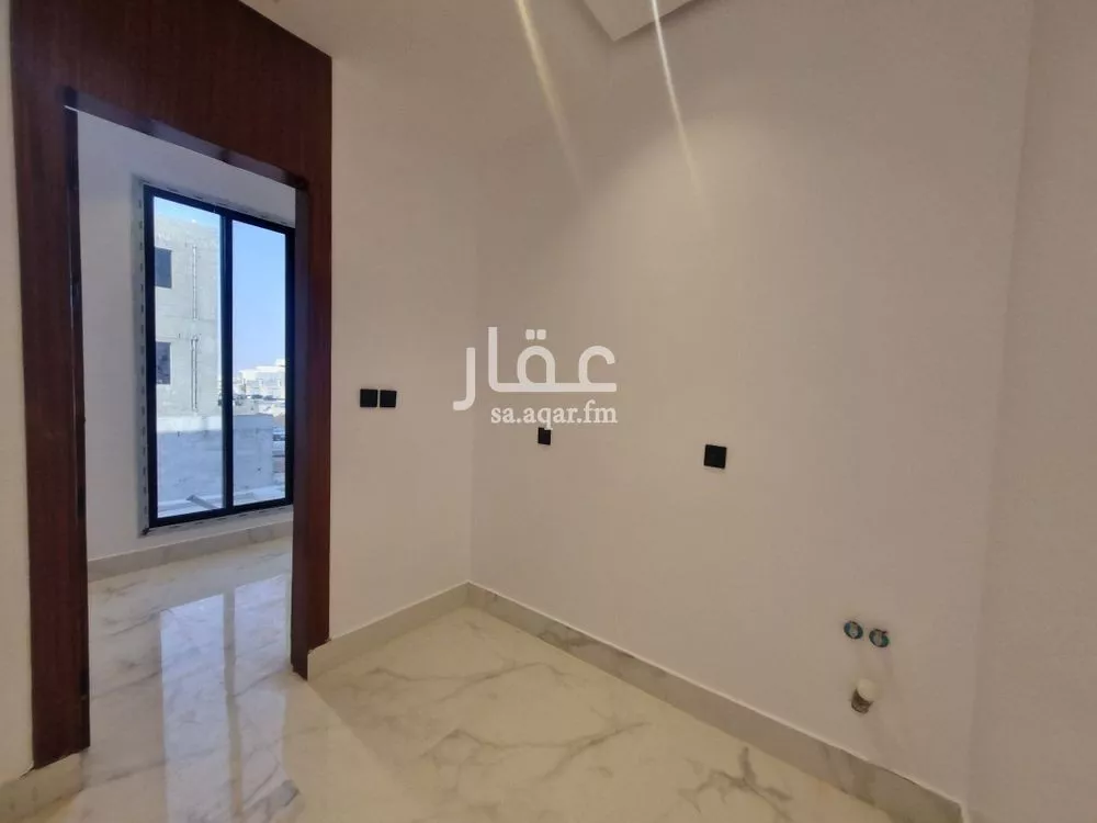5 bedroom floor in Al Rimal 8