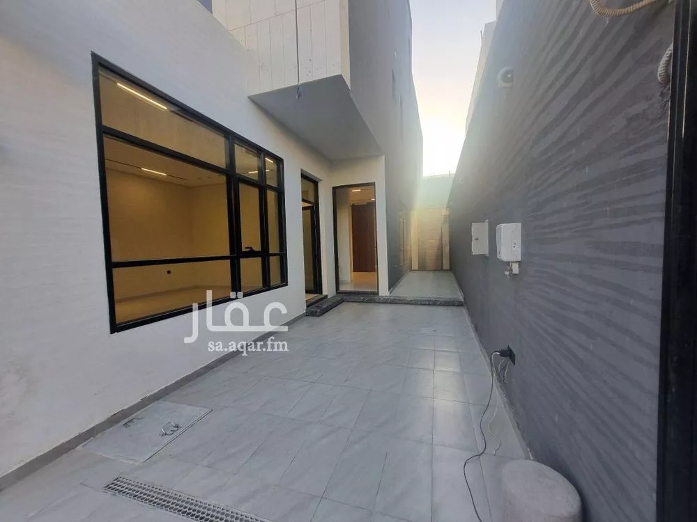 6 bedroom floor in Al Rimal 15