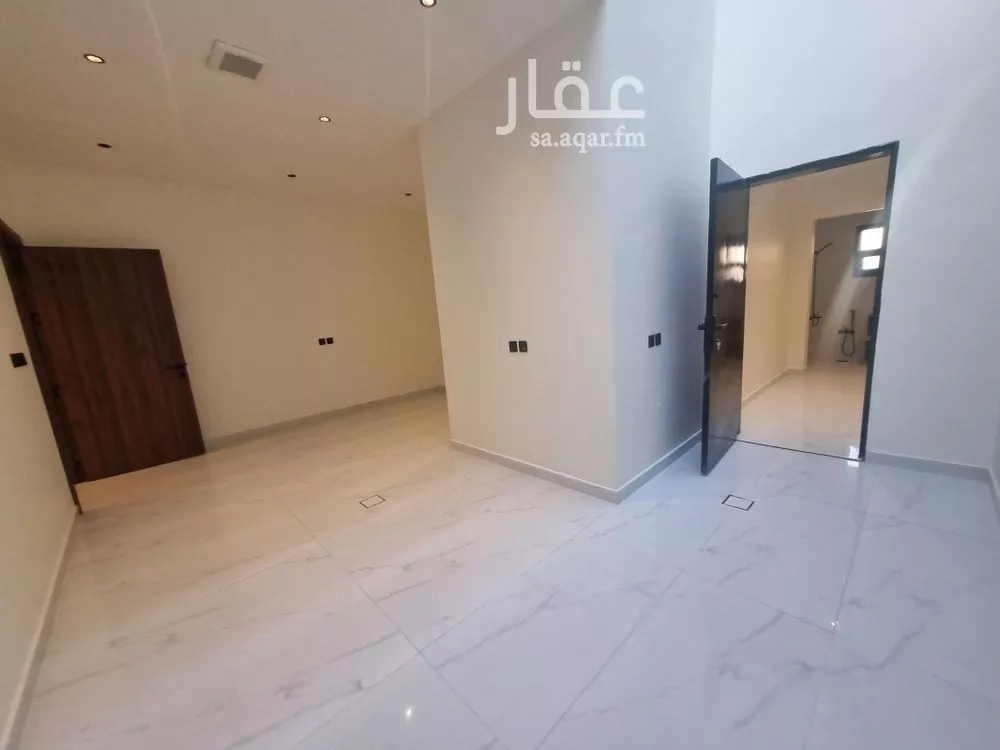 6 bedroom floor in Al Rimal 4