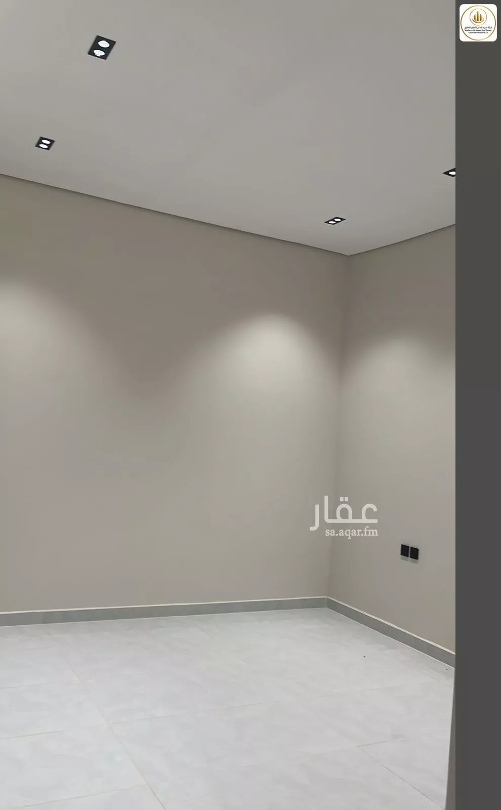 9 bedroom floor in Ash Sharq 2