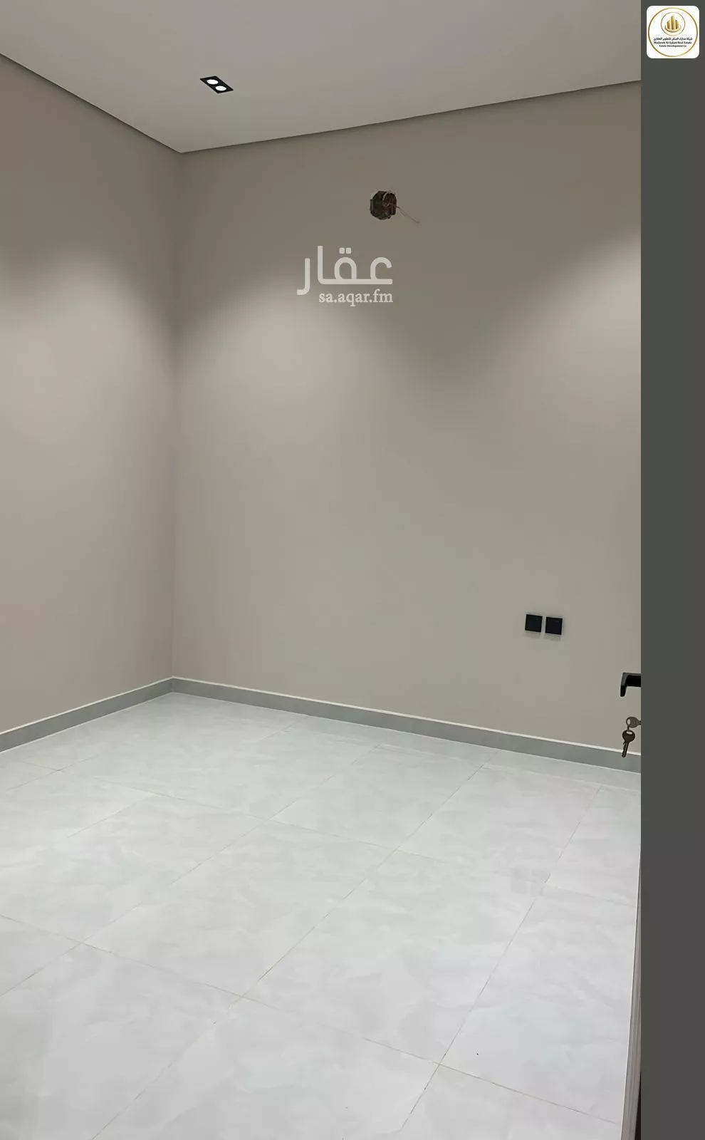 9 bedroom floor in Ash Sharq 4