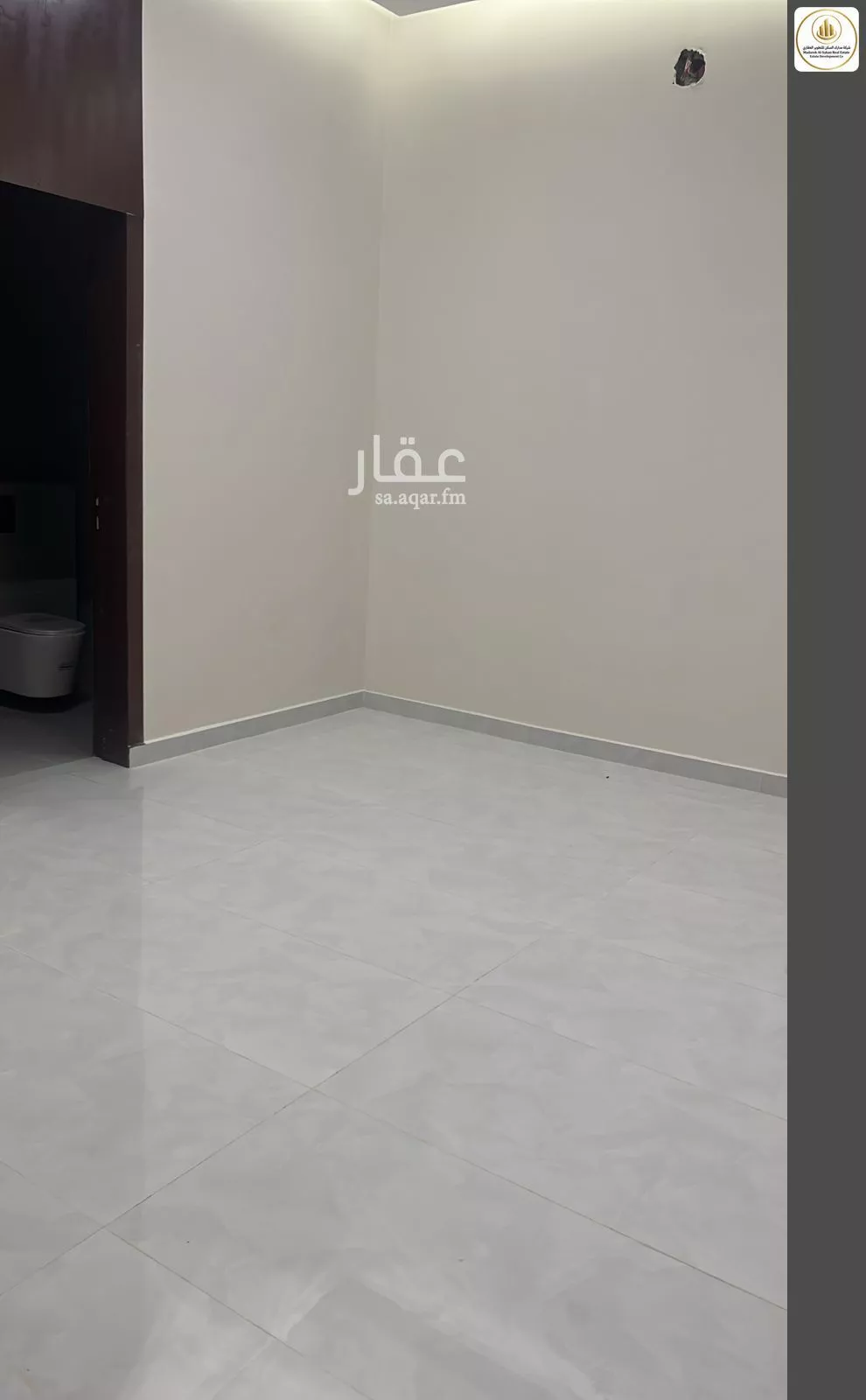 9 bedroom floor in Ash Sharq 5