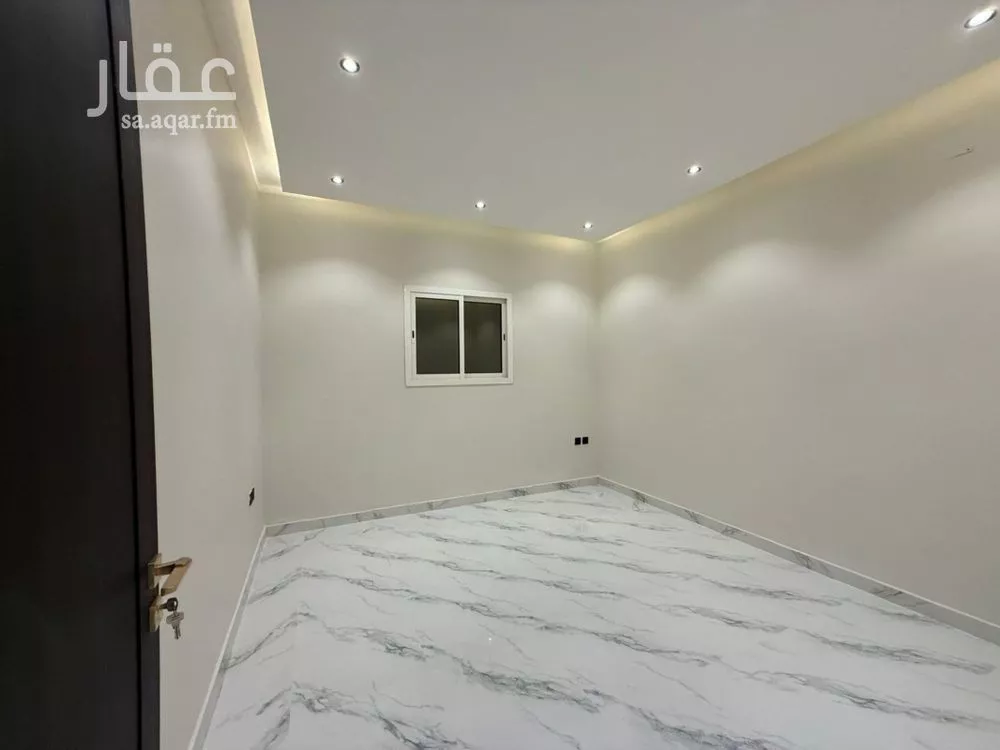 3 bedroom floor in As Suwaidi 4