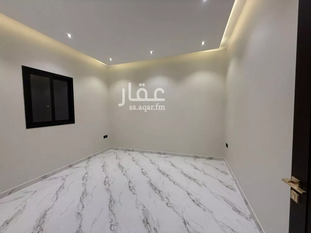 3 bedroom floor in As Suwaidi 5