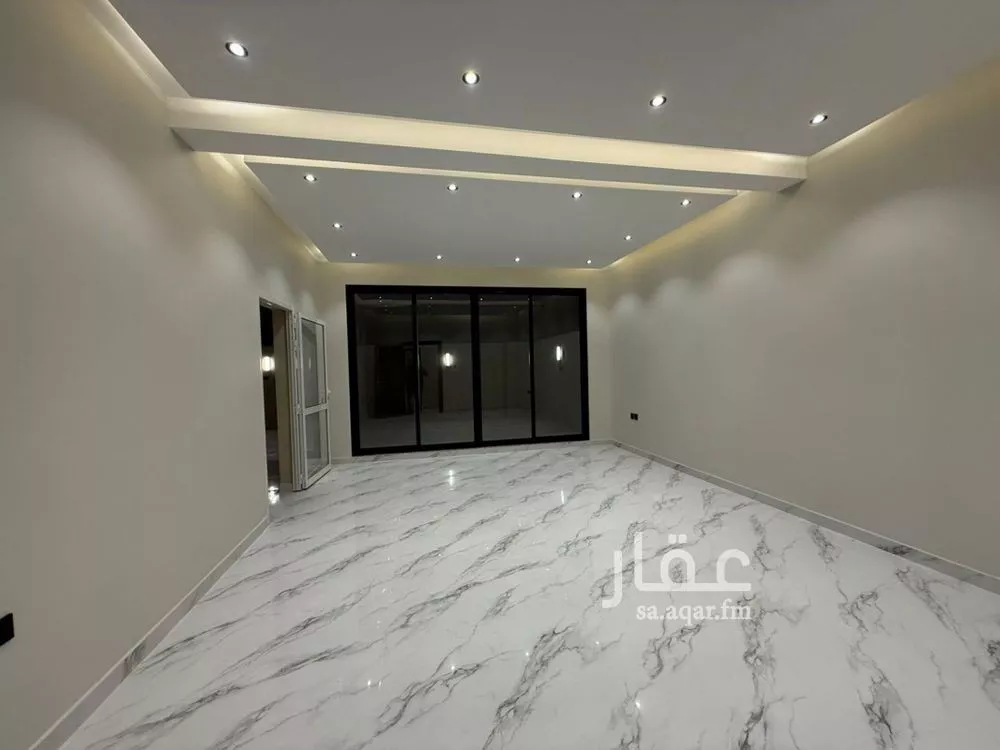 3 bedroom floor in As Suwaidi 8