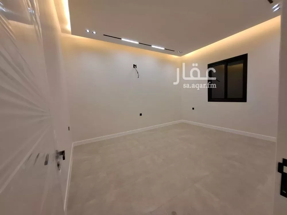 4 bedroom floor in Badr 12