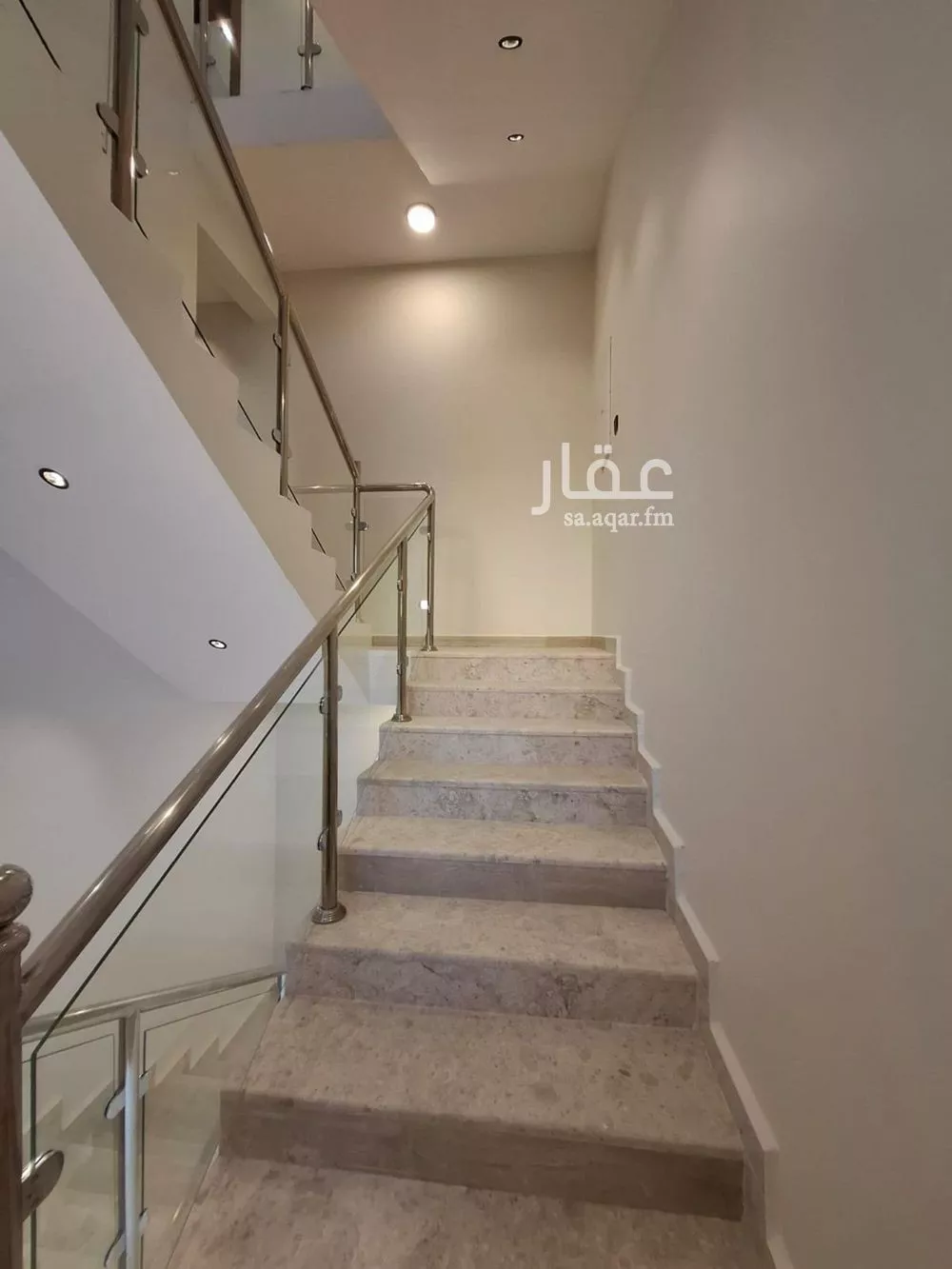 3 bedroom floor in Okaz 15