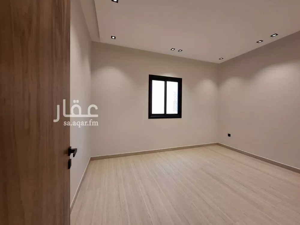 3 bedroom floor in Okaz 8