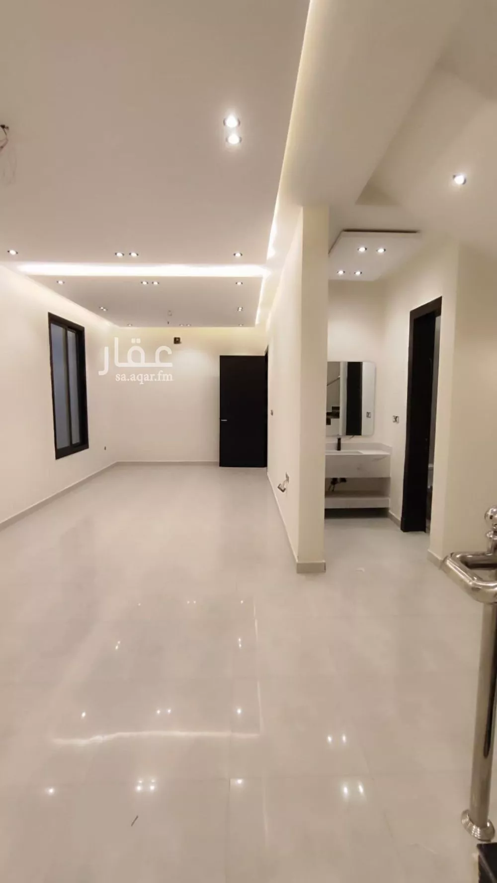 5 bedroom floor in Tuwaiq 4